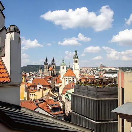 Spacious Old Town Penthouse With Balcony #12 Apartmán