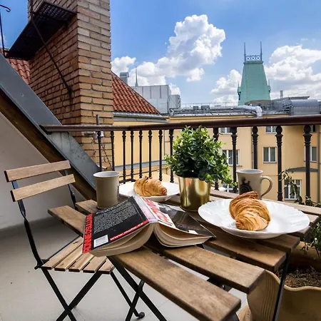 Spacious Old Town Penthouse With Balcony #12 * Praha