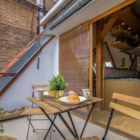 Spacious Old Town Penthouse With Balcony #12 * Prague