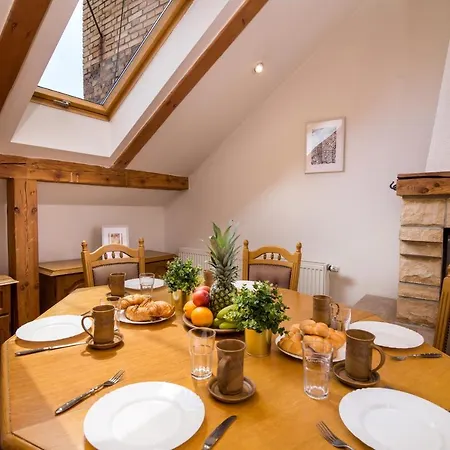 Apartmán Spacious Old Town Penthouse With Balcony #12 *