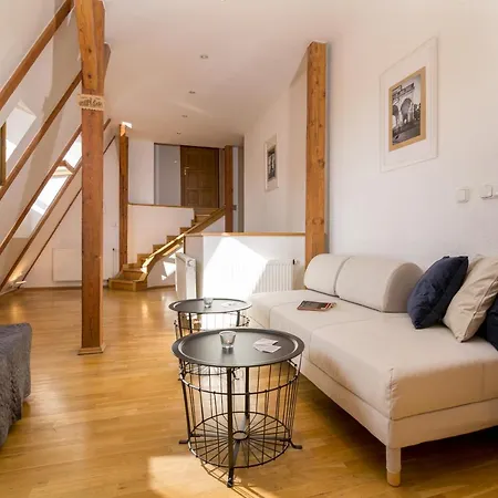 Apartmán Spacious Old Town Penthouse With Balcony #12 *